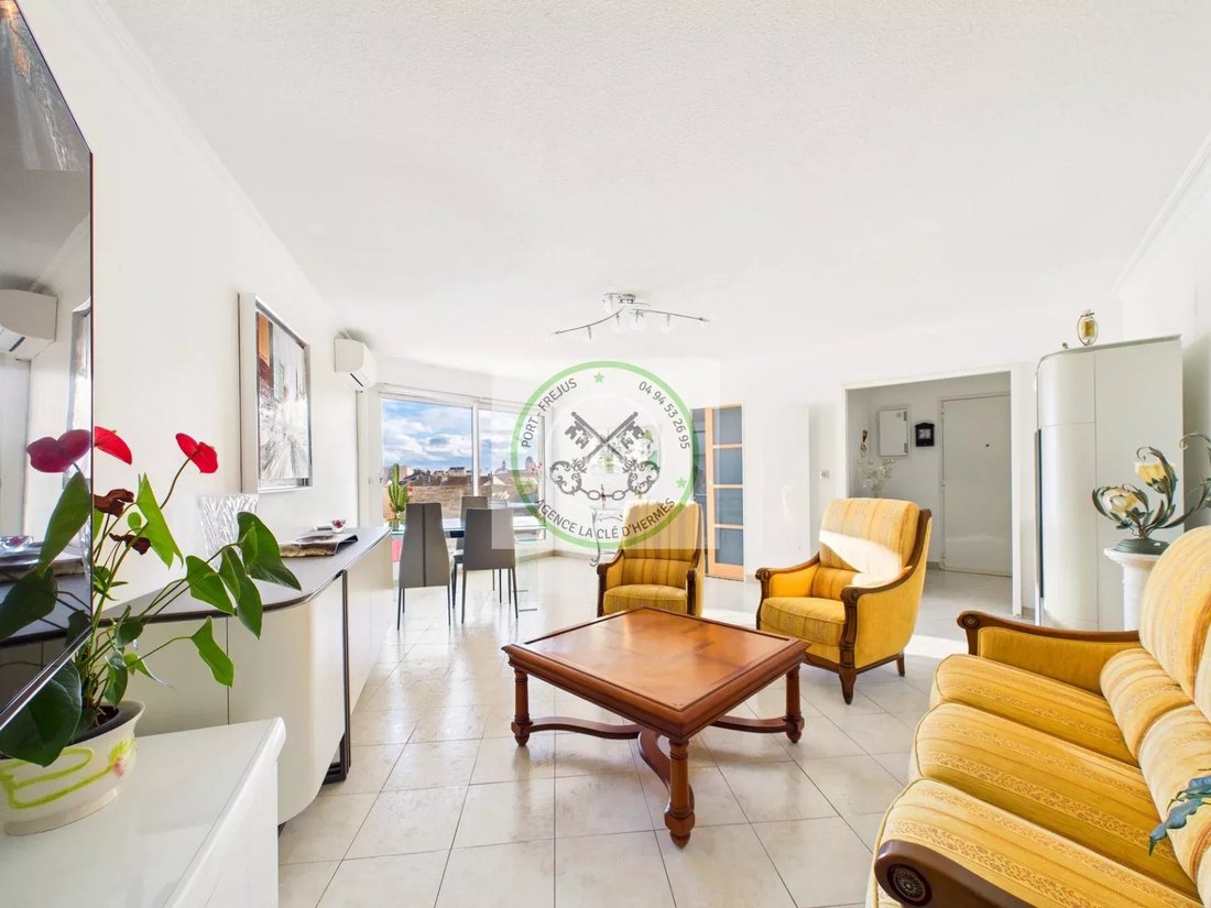 Apartment in Centre ville, Saint-Raphaël, France 3 - 17260731