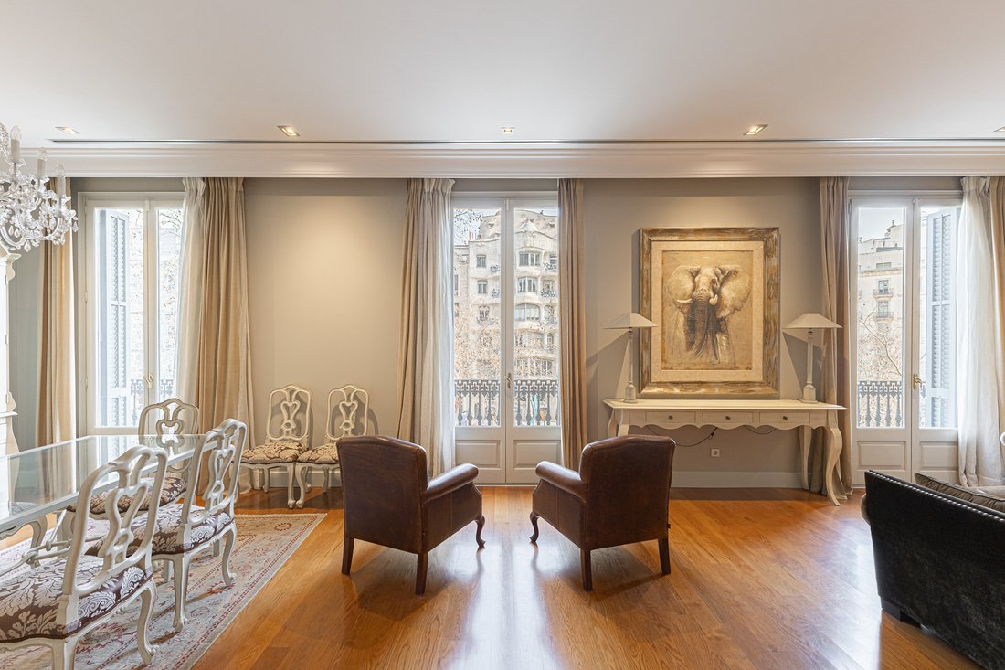 Apartment in Eixample, Barcelona, Spain 5 - 17263329