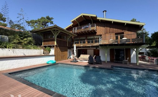 Villa in Lege Bourg, Lège-Cap-Ferret, France 1