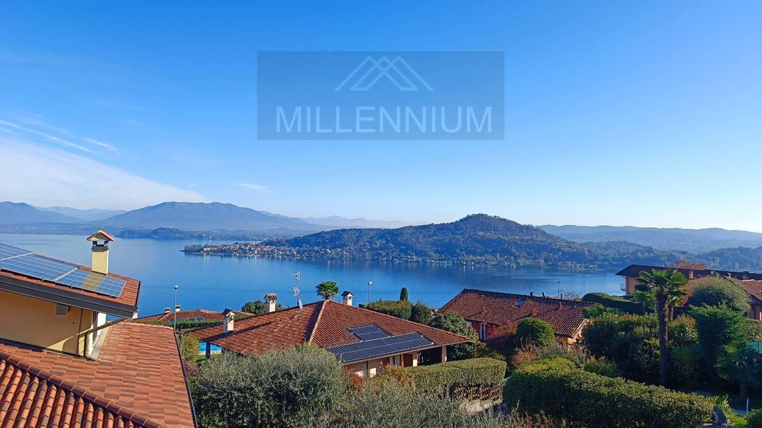 Villa in Arona, Piedmont, Italy 2 - 17262158