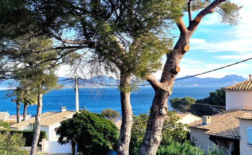 Apartment in Les Issambres, Roquebrune-sur-Argens, France 1