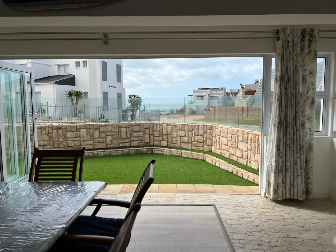 House in Jeffreys Bay, Eastern Cape, South Africa 3 - 16713833