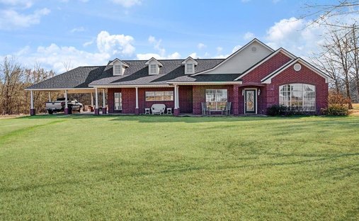 House in Blossom, Texas, United States 1
