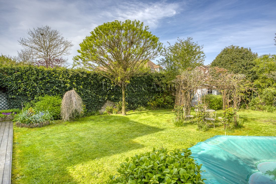House in Montfort-l'Amaury, Ile-de-France, France 3 - 17263818
