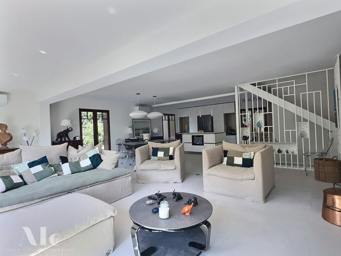 Villa in Lege Bourg, Lège-Cap-Ferret, France 2 - 17260358