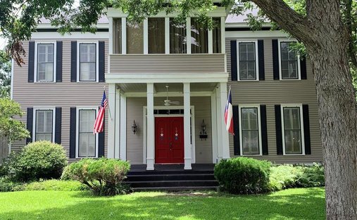 House in La Grange, Texas, United States 1