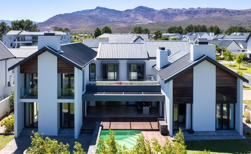 House in Paarl, Western Cape, South Africa 1