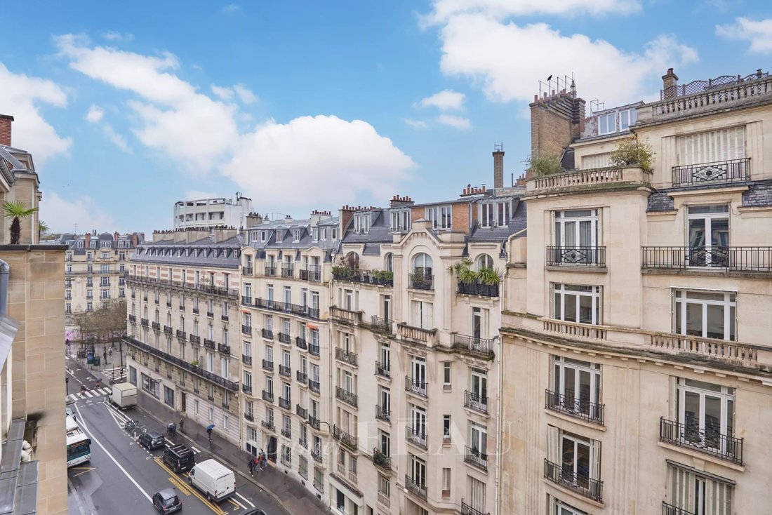 Apartment in Muette Nord, Paris 16e Arrondissement, Paris 1 - 17260489