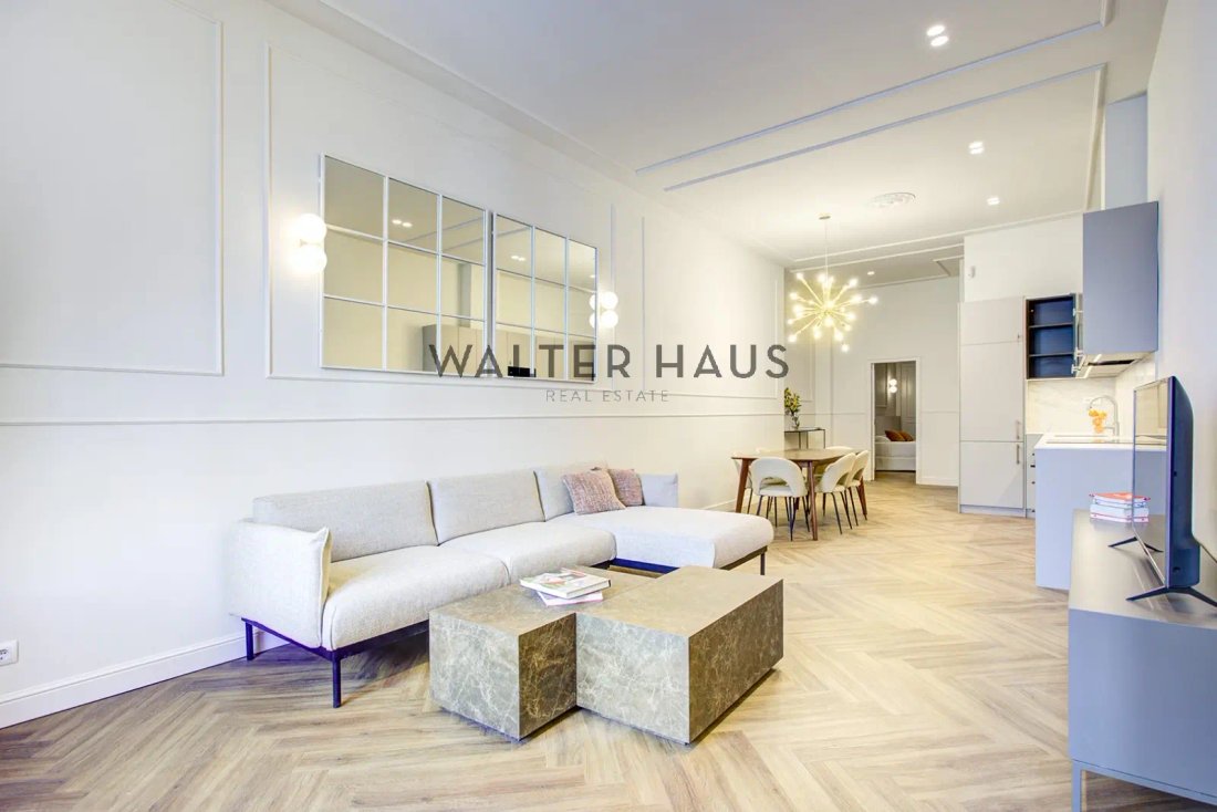Apartment in Eixample, Barcelona, Spain 1 - 17260754