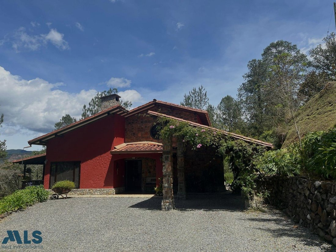 House in La Fe, Antioquia, Colombia 2 - 17260393