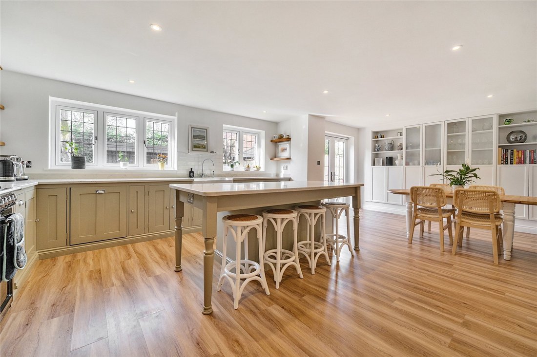 House in Frimley Green, Surrey Heath, England 2 - 17262310