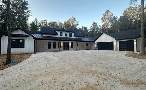 House in Troup, Texas, United States 1
