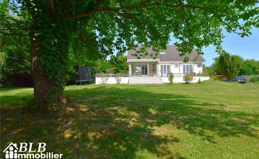 House in Peripherie, Le Perray-en-Yvelines, France 1