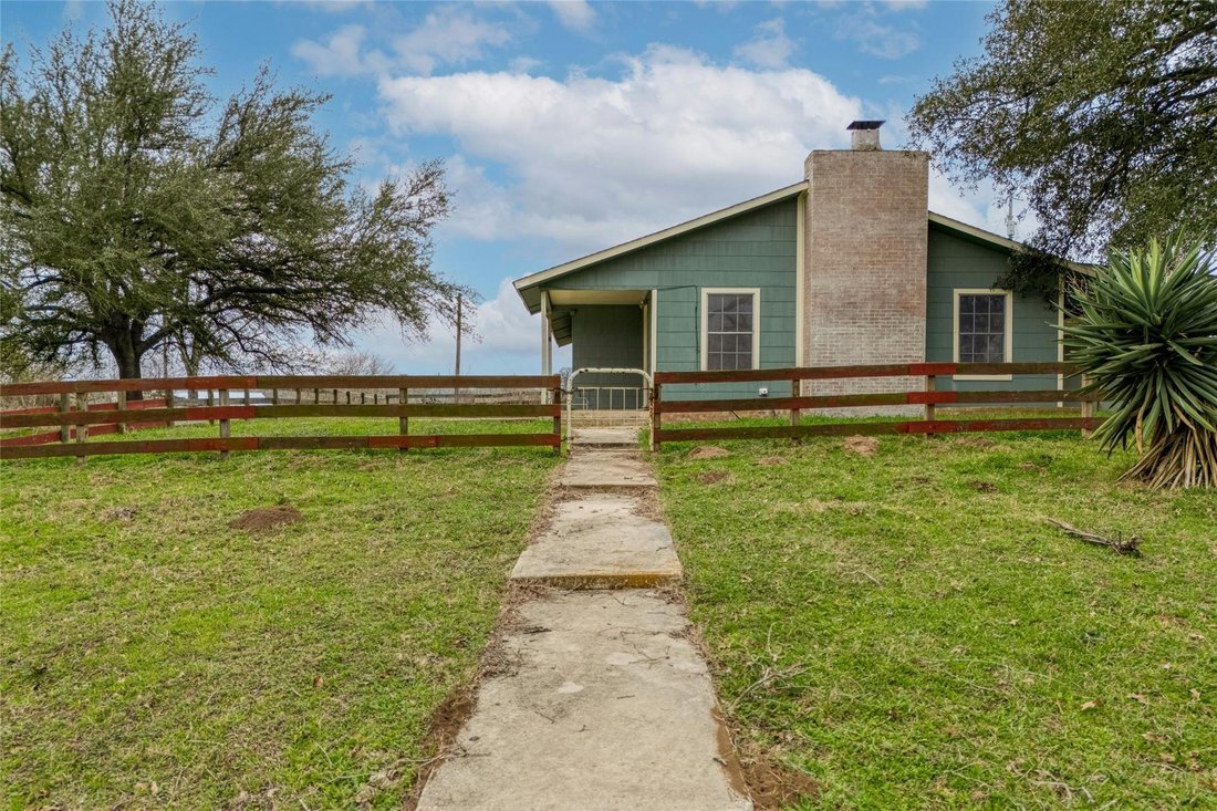House in Luling, Texas, United States 3 - 17262814
