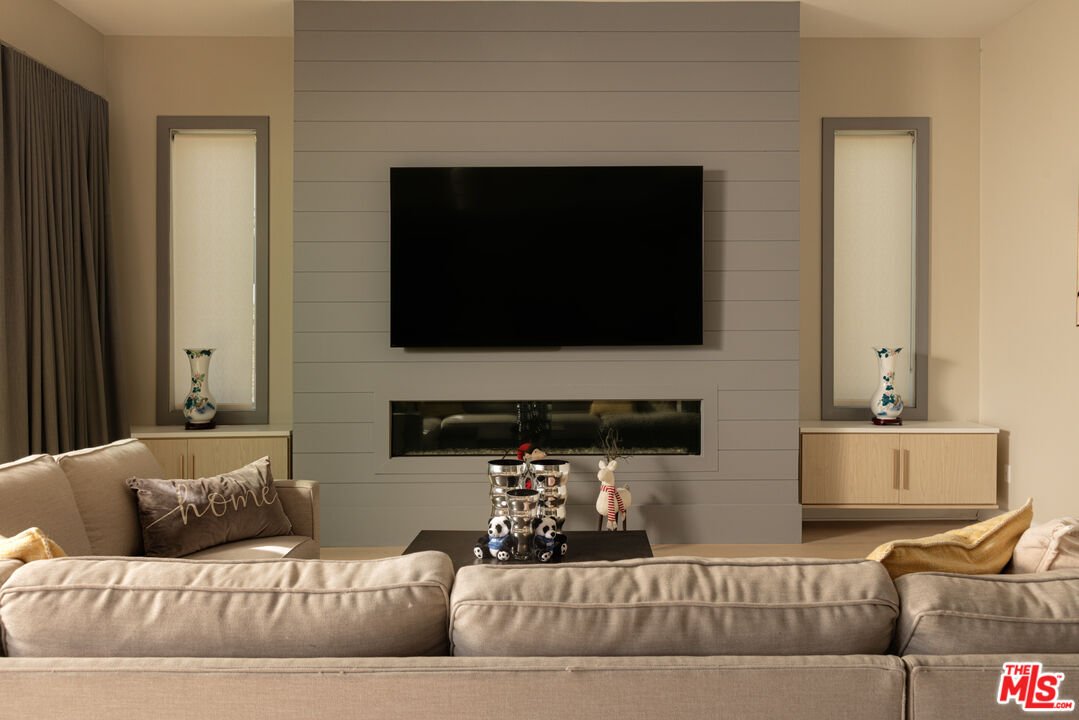 House in Los Angeles, California, United States 4 - 17263896