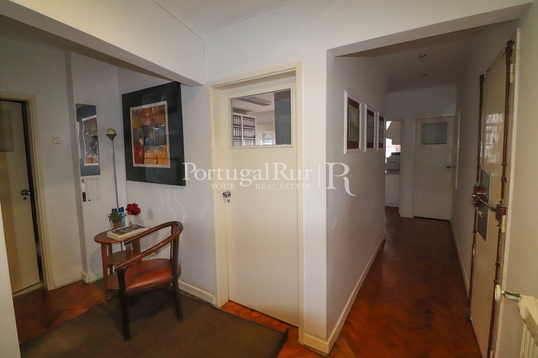 Apartment in Misericordia, Lisbon, Portugal 4 - 17264196