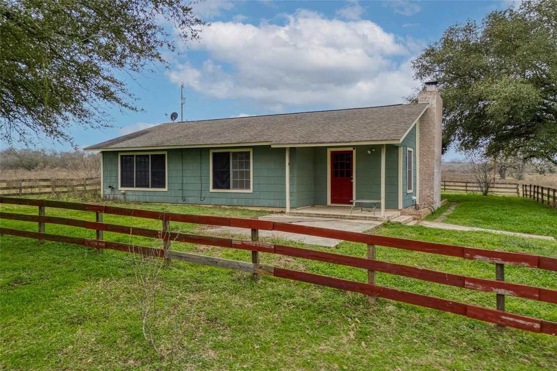 House in Luling, Texas, United States 4 - 17262814