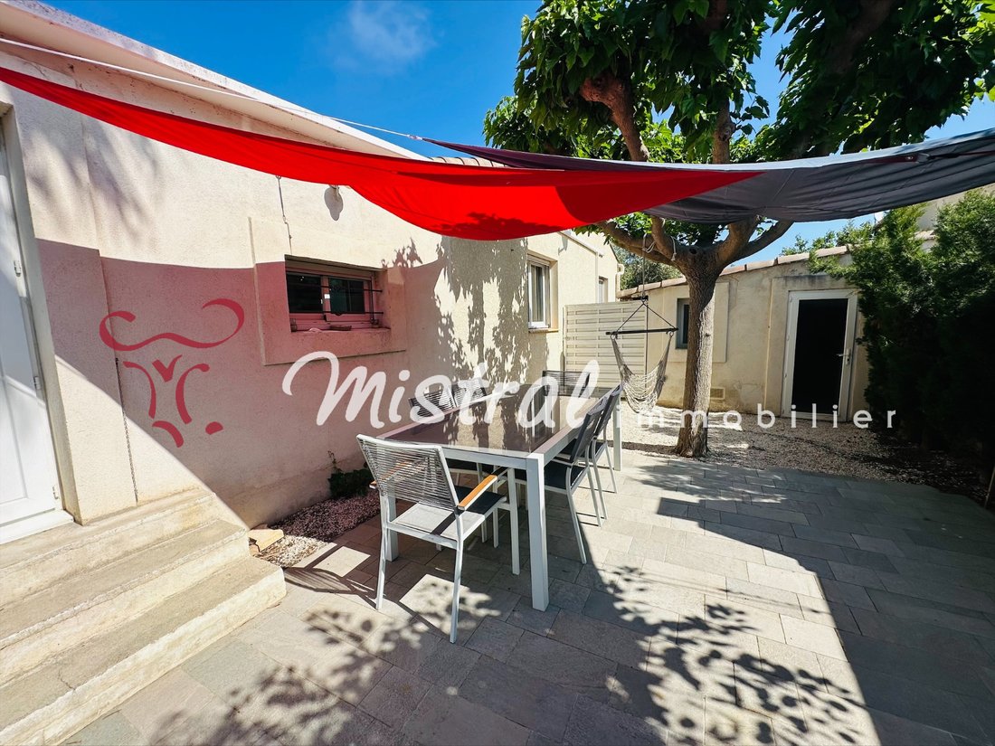 Villa in Centre Ville, Aigues-Mortes, France 4 - 17262812