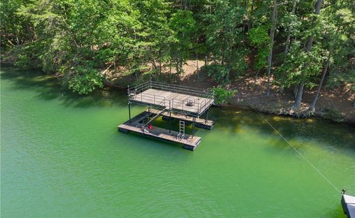 Land in Gainesville, Georgia, United States 1