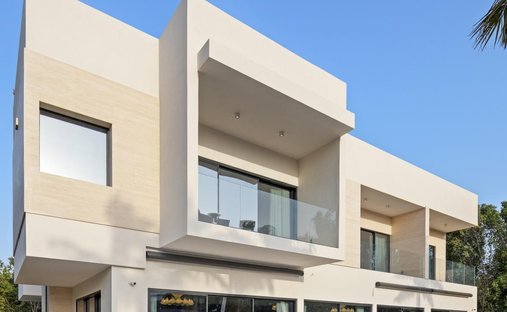 Villa in Dubai, Dubai, United Arab Emirates 1