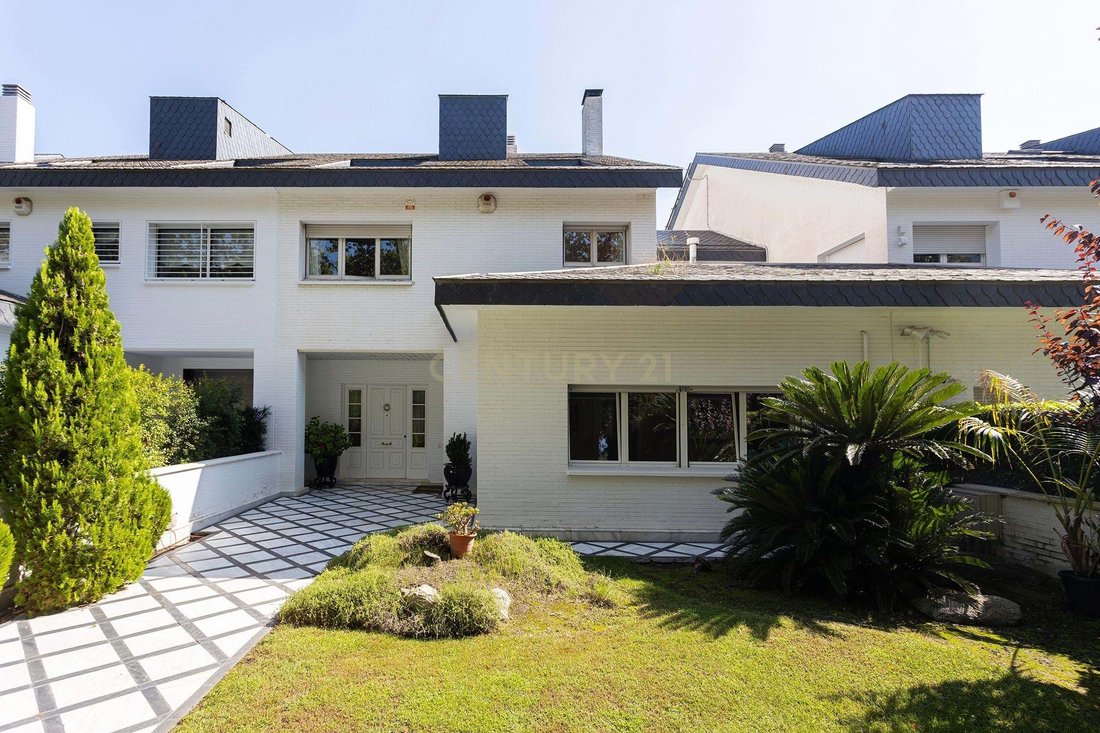 Villa in Les Corts, Barcelona, Spain 5 - 17263421