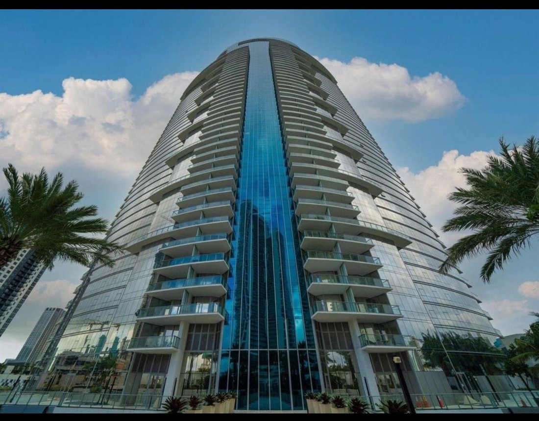 Condo in Miami, Florida, United States 1 - 17176669