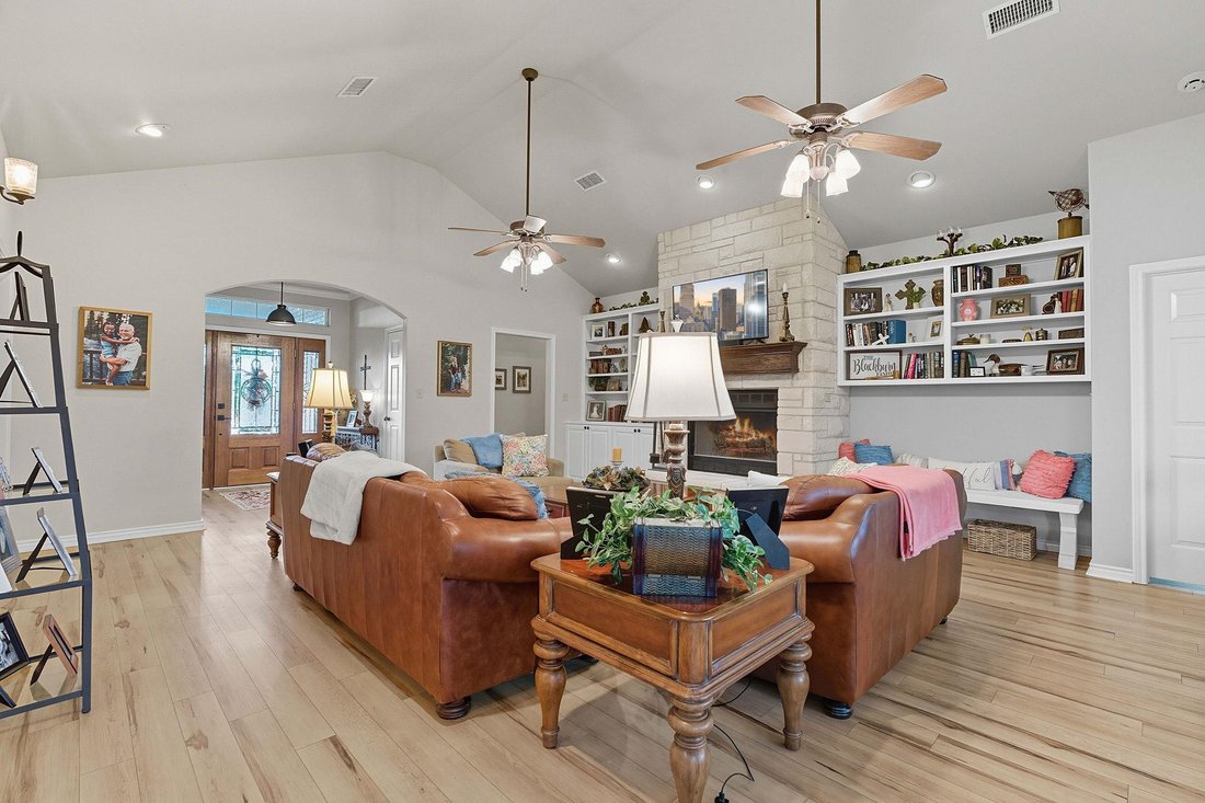 House in Salado, Texas, United States 5 - 17265305