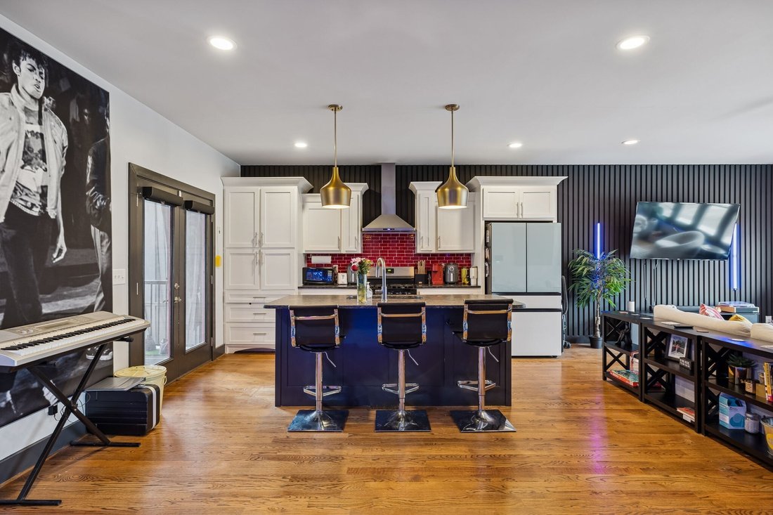Co Op in Nashville, Tennessee, United States 3 - 17265341