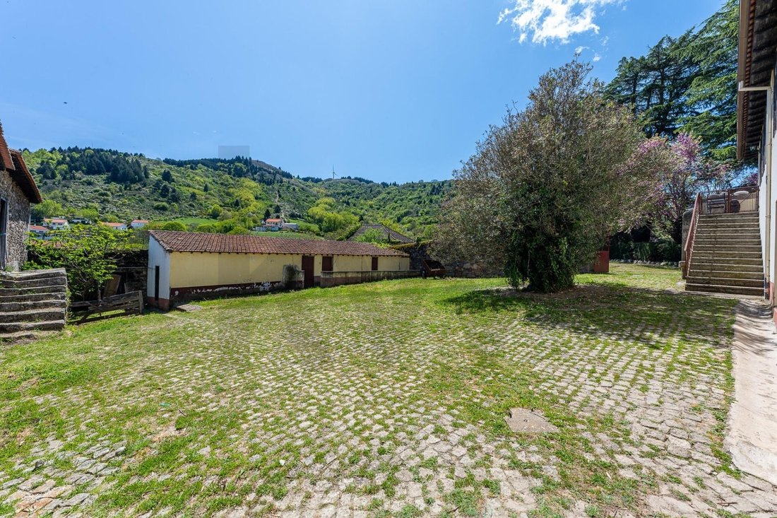 Farm Ranch in Bornes e Burga, Braganca District, Portugal 4 - 17066518