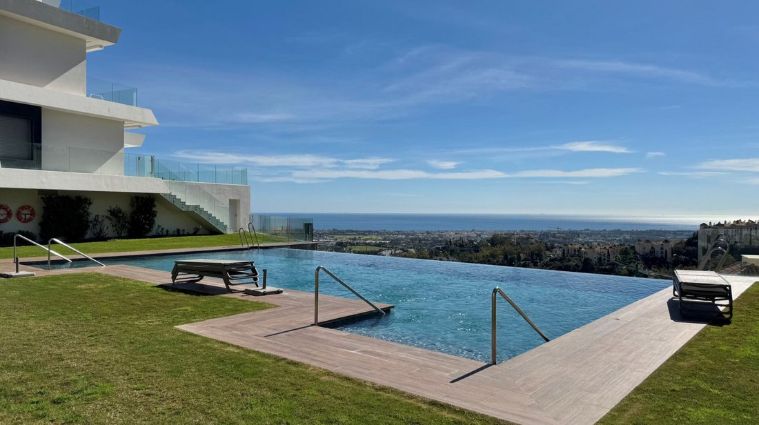 Apartment in La Quinta, Benahavis, Andalusia 2 - 17265937