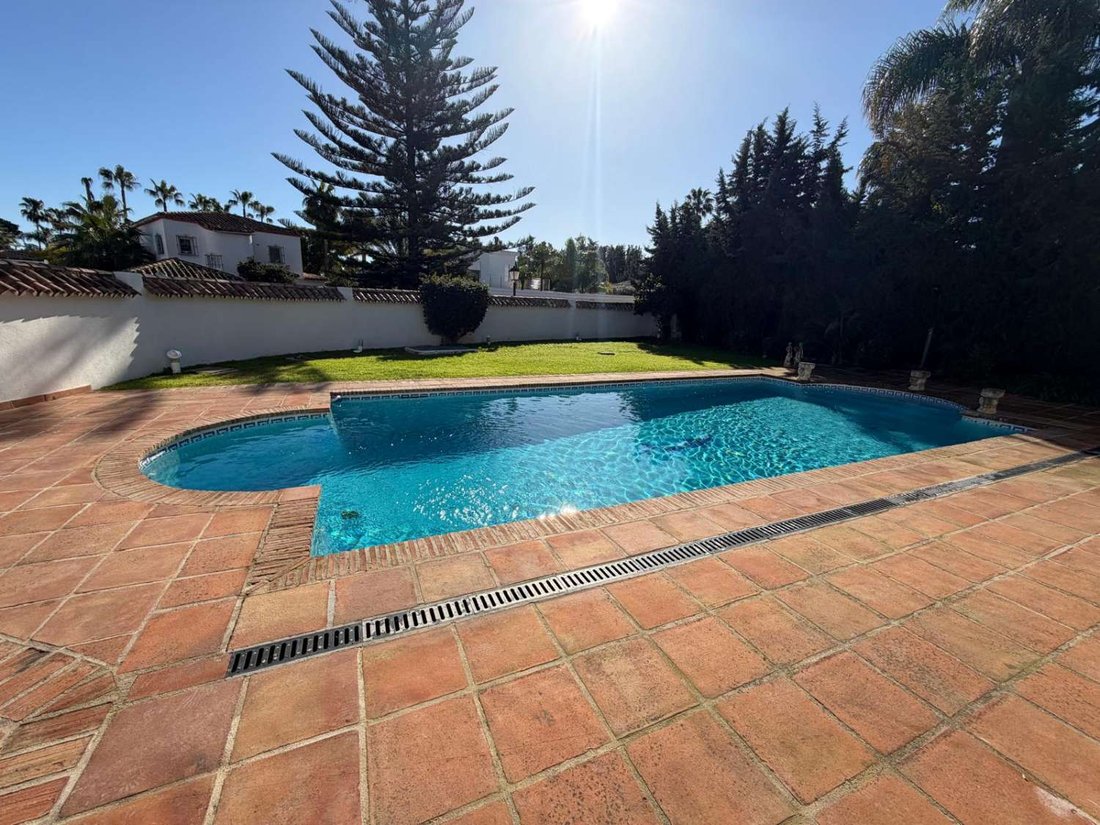 Villa in Nueva Andalucia, Marbella, Spain 1 - 17265926