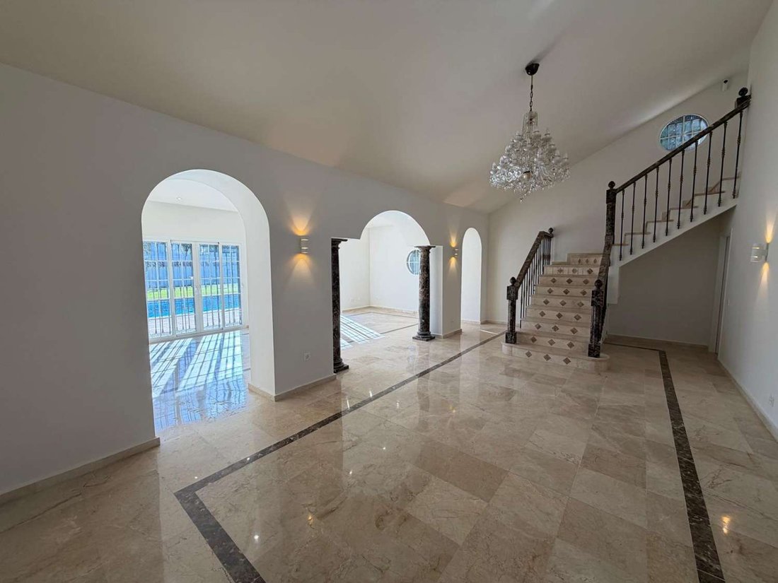 Villa in Nueva Andalucia, Marbella, Spain 2 - 17265926