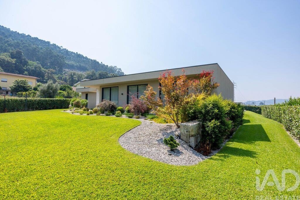 Townhouse in Santo Tirso, Couto (Santa Cristina e Sao Miguel) e Burgaes, Porto District, Portugal 2 - 17266380