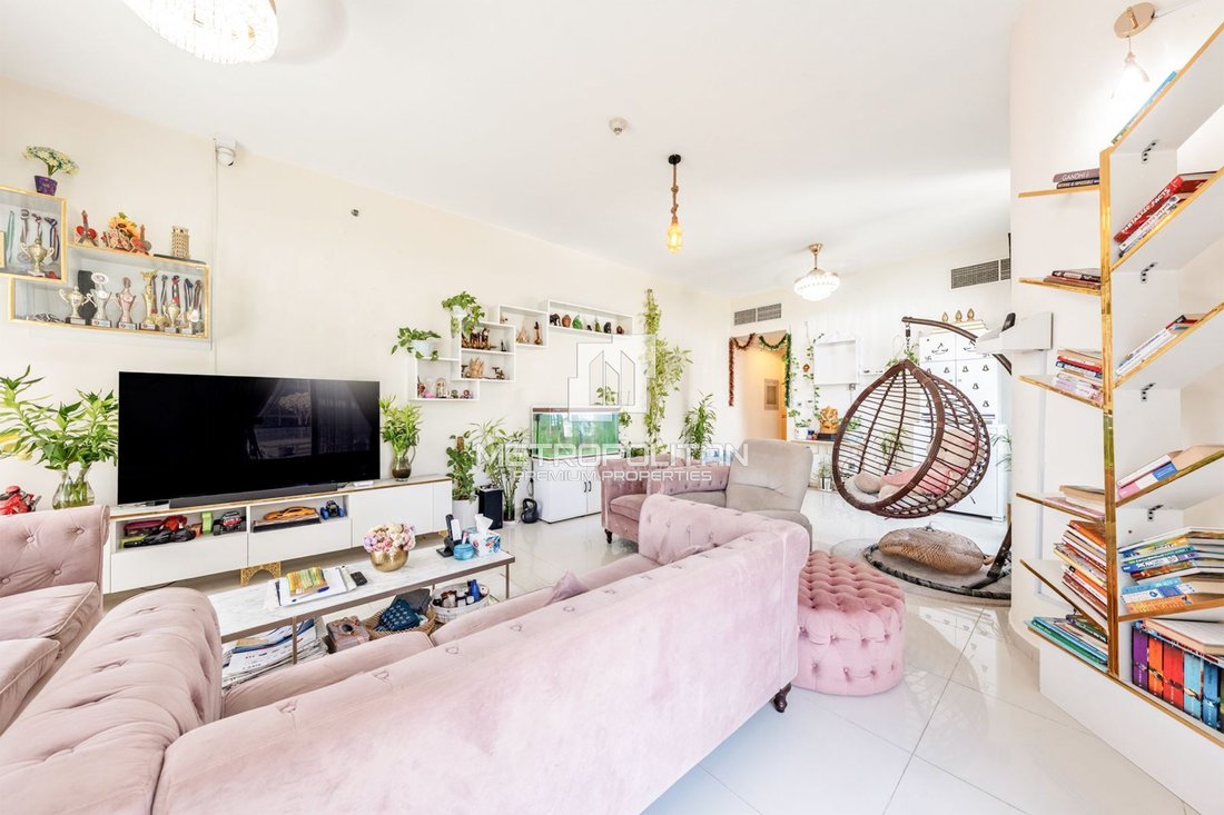 Apartment in Damac Hills, Dubai, United Arab Emirates 3 - 17266678