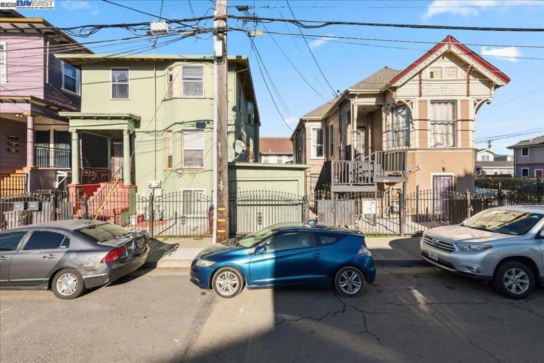 House in Oakland, California, United States 2 - 17266025