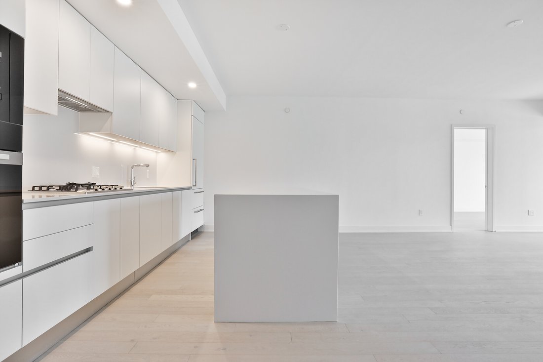 Condo in Toronto, Ontario, Canada 2 - 17266691