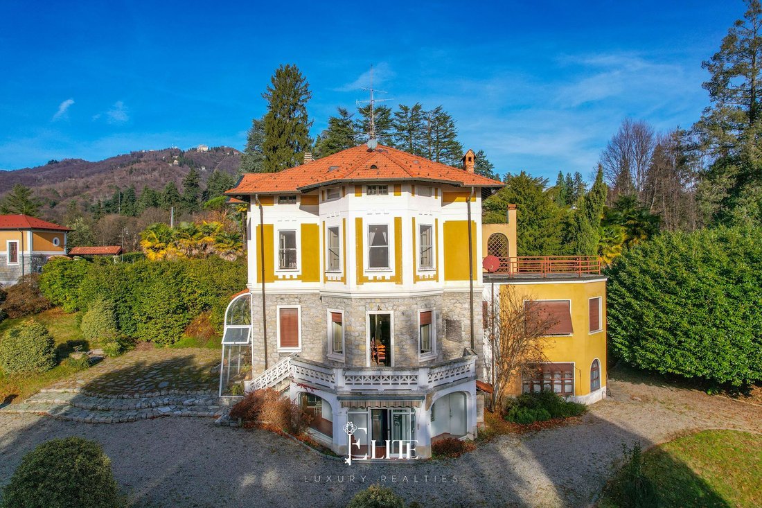 Villa in Velate - Sant'Ambrogio, Varese, Lombardy 3 - 17266942