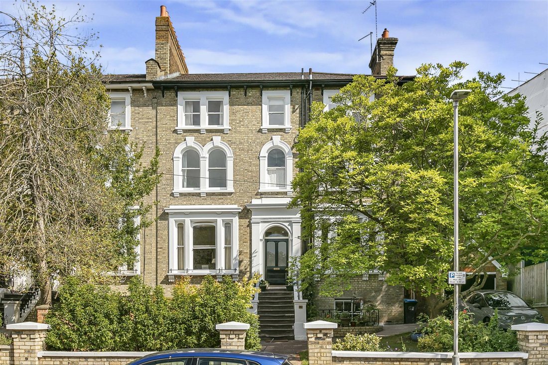 Apartment in Coombe, Royal Borough of Kingston upon Thames, England 1 - 17267273
