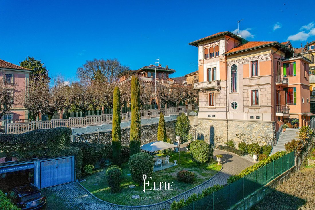 Villa in Gavirate, Lombardy, Italy 3 - 17267423