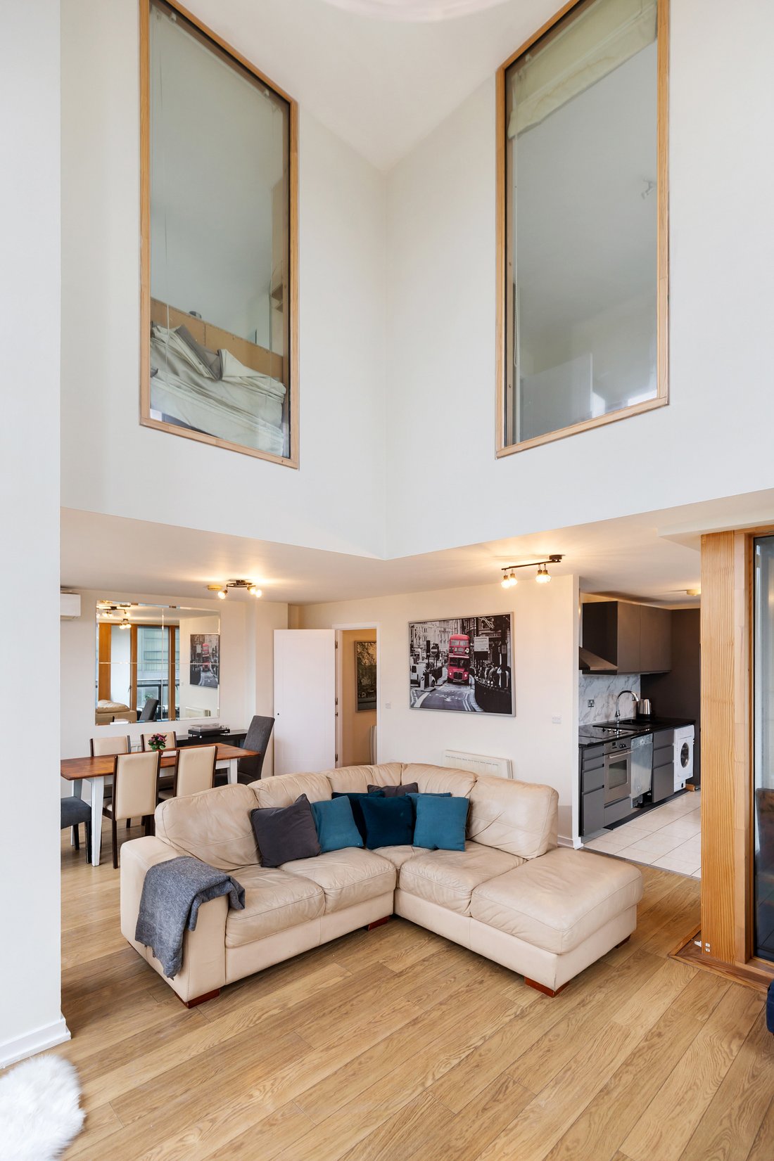 Apartment in Dublin, County Dublin, Ireland 3 - 17267849