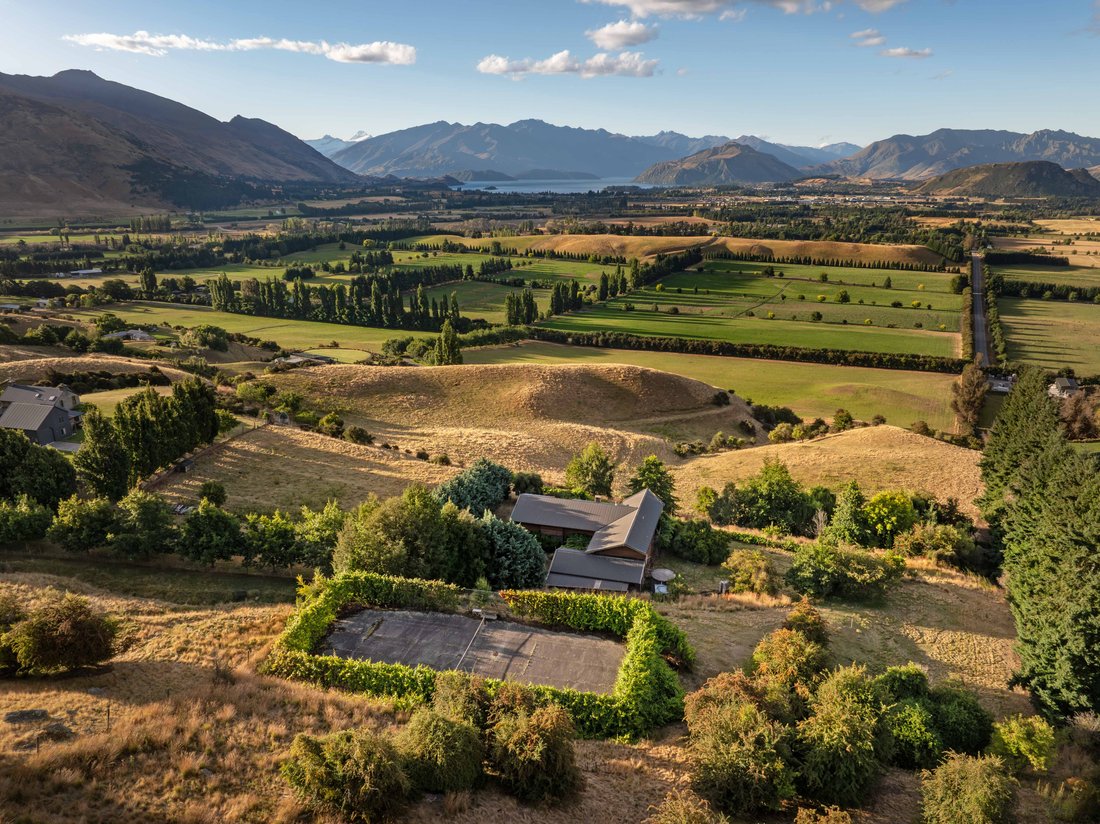 Villa in Wanaka, Otago, New Zealand 2 - 17278209