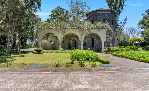House in Santo Domingo, Heredia Province, Costa Rica 1
