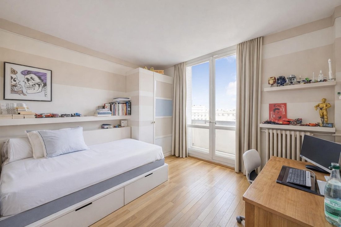 Apartment in Bois de Boulogne, Paris 16e Arrondissement, Paris 4 - 17128724