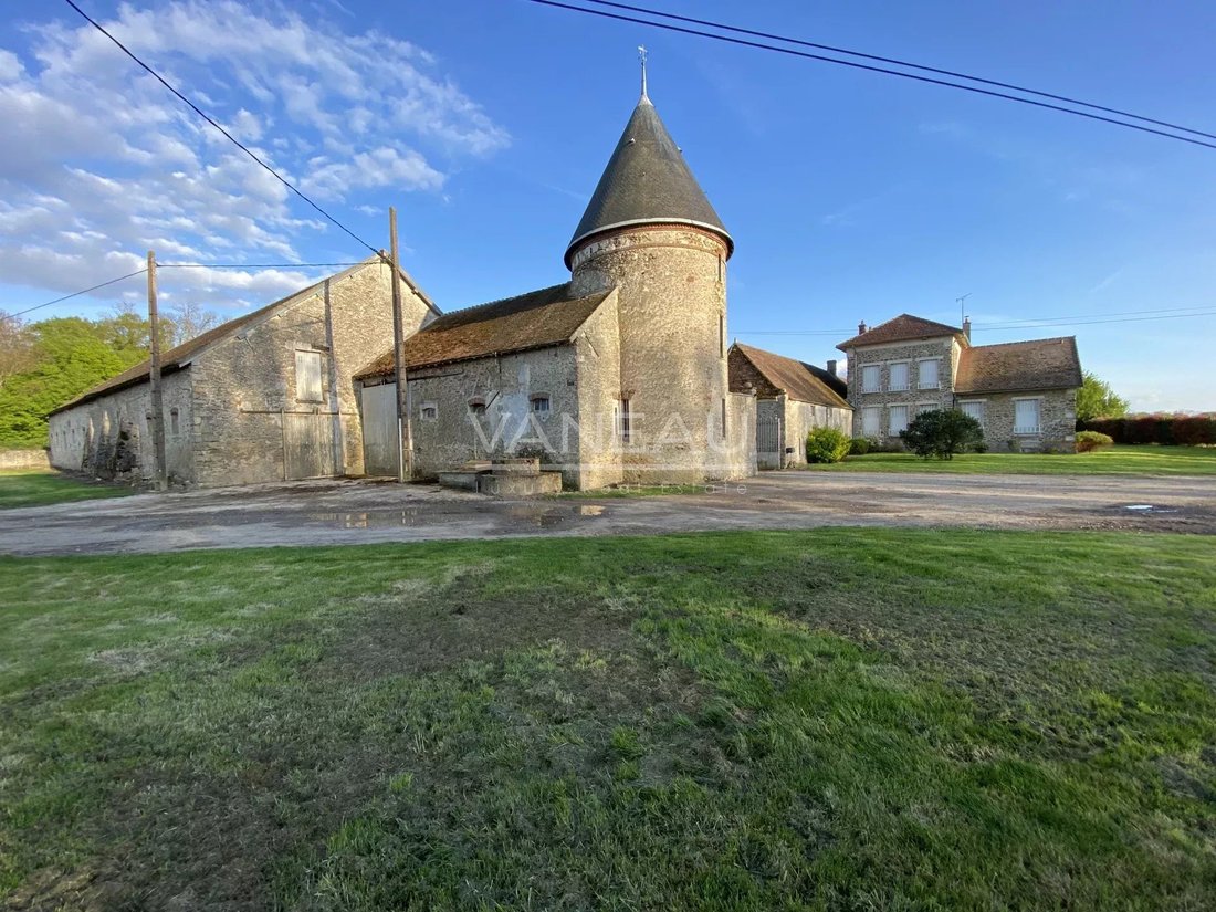 Farm Ranch in Grandvilliers, Hauts-de-France, France 4 - 17268530
