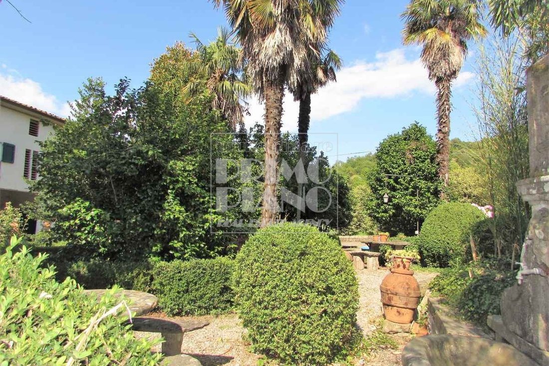Villa in Saint Mary del Giudice - San Lorenzo a Vaccoli, Lucca, Tuscany 4 - 17274497
