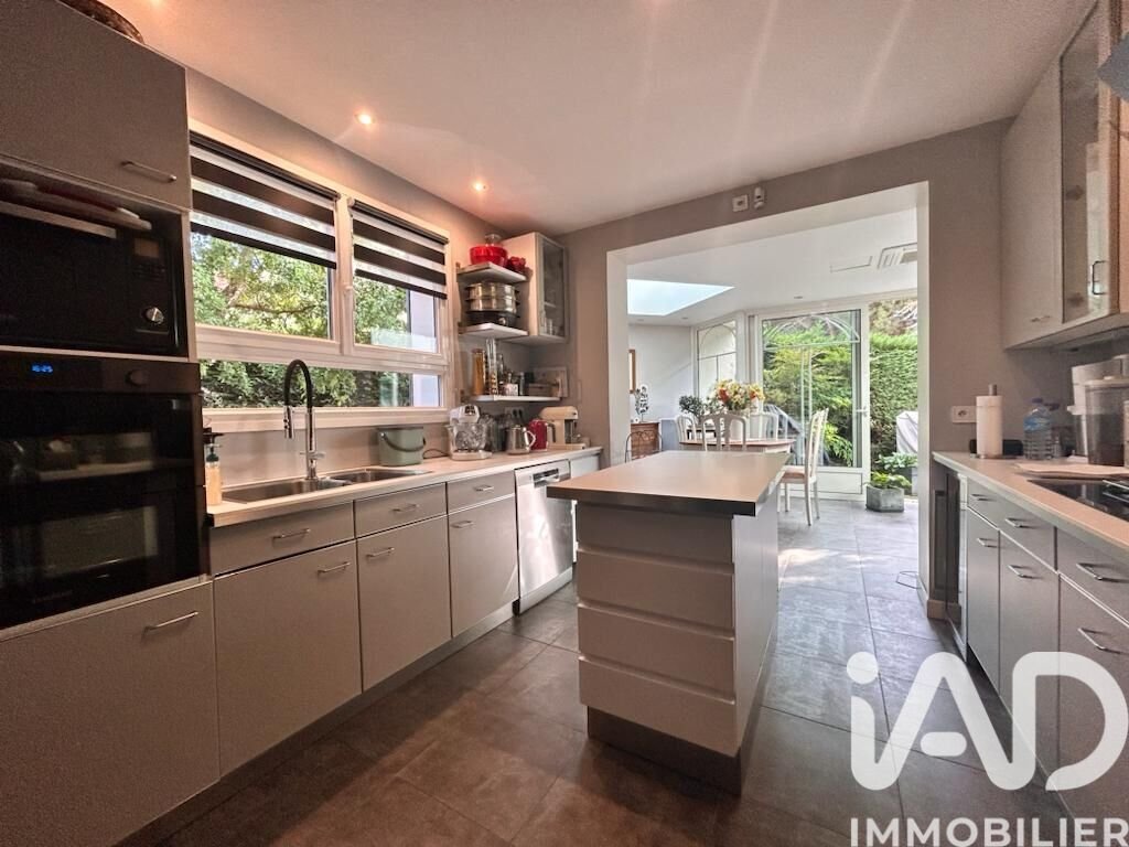 House in Sucy-en-Brie, Ile-de-France, France 2 - 17278202