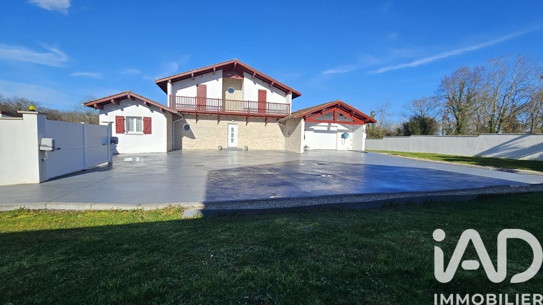 House in Sames, Nouvelle-Aquitaine, France 4 - 17272269