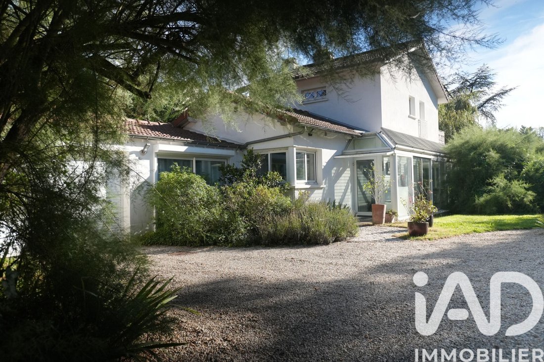 House in Sucy-en-Brie, Ile-de-France, France 1 - 17272460