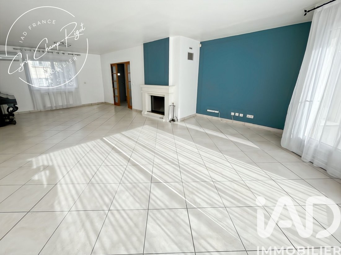 House in Bois Saint Denis, Tremblay-en-France, France 2 - 17278189