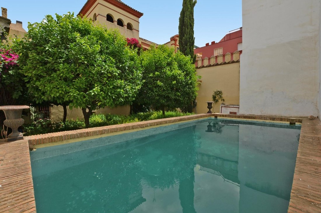 Villa in Casco Antiguo, Seville, Spain 1 - 17273603